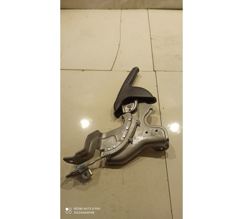 Рычаг стояночного тормоза