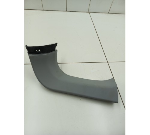 Обшивка двери крышки багажника правая