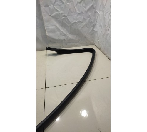 Рамка двери (передняя, левая)