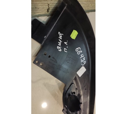 Рамка двери (передняя, левая)