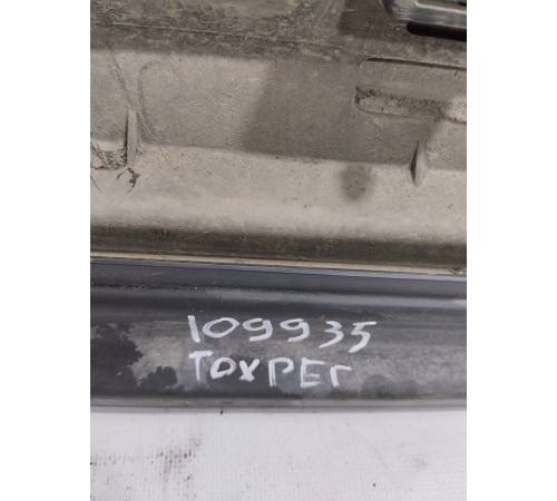 Накладка двери (передняя правая)