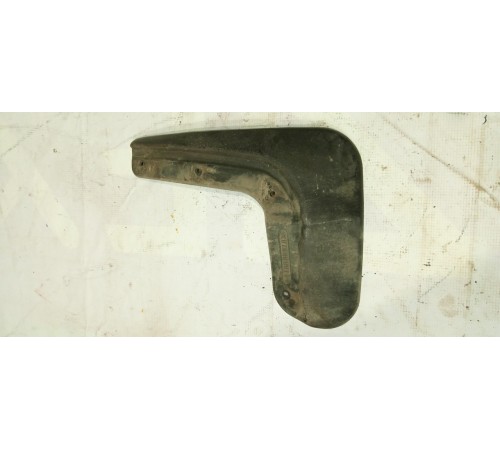 Брызговик задний правый