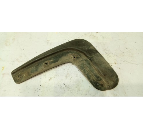 Брызговик задний правый