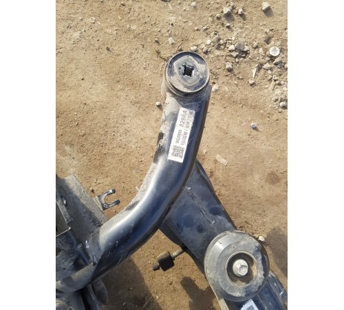 Балка подвески (подрамник) задняя