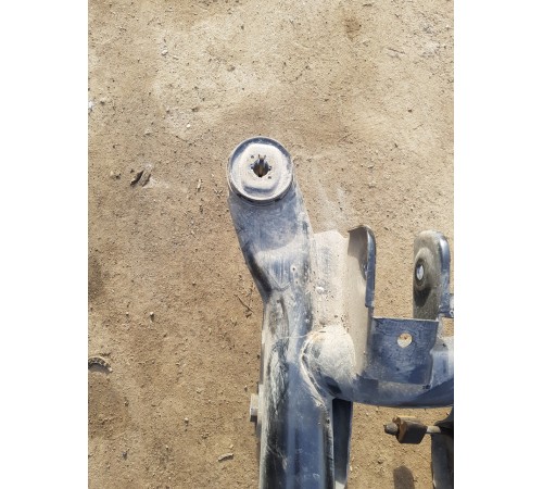 Балка подвески (подрамник) задняя