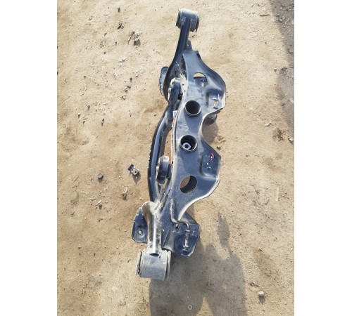 Балка подвески (подрамник) задняя