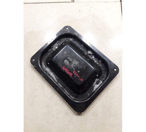 Накладка заглушка топливного бака