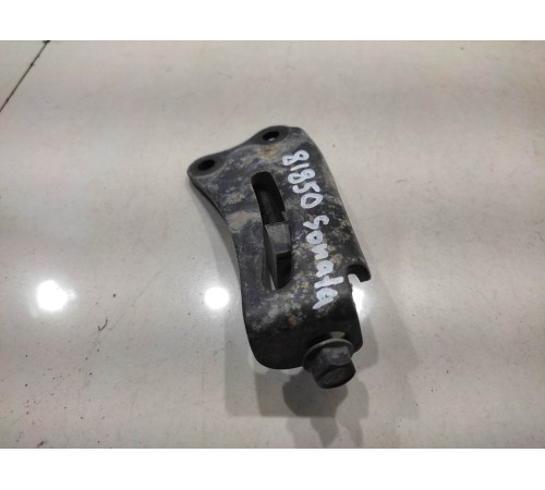 Кронштейн(крепление) кузова