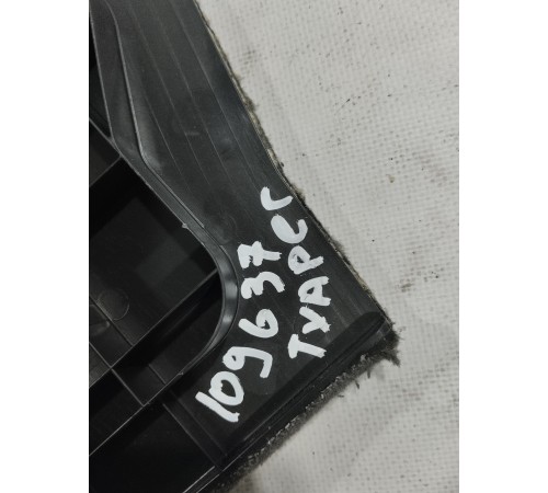 Крышка аккумулятора