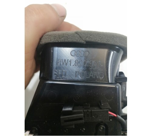 Дефлектор воздушный левый