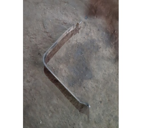 Кронштейн крепление лямка топливного бака передний правый