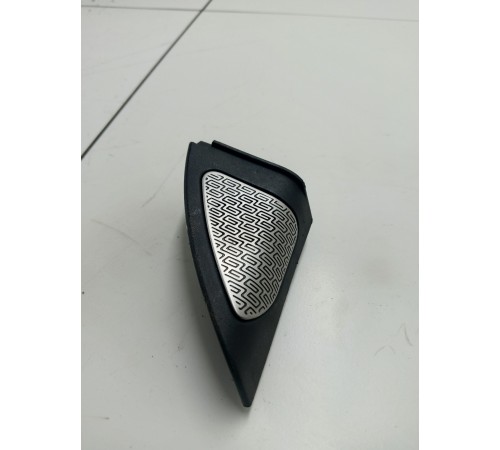 Динамик (уголок) двери передний правый