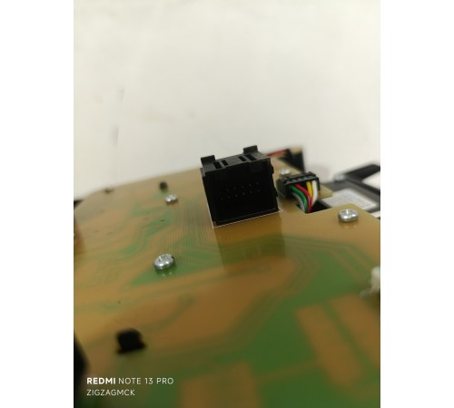 Плафон освещения салона передний