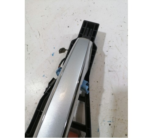 Ручка двери передняя левая наружная