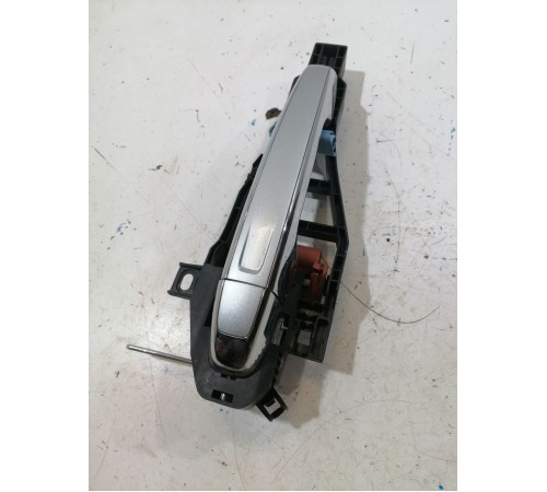 Ручка двери передняя левая наружная