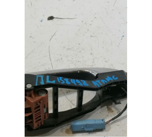 Ручка двери передняя левая наружная