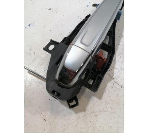 Ручка двери передняя левая наружная