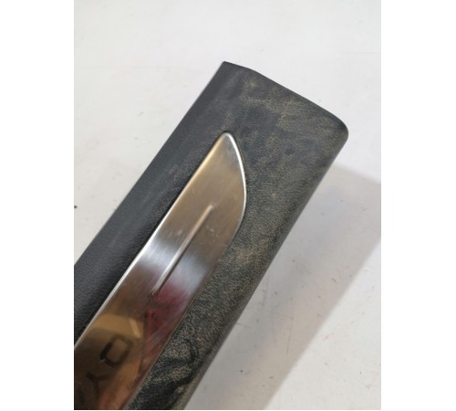 Накладка порога задняя левая