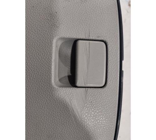 Бардачок передний правый