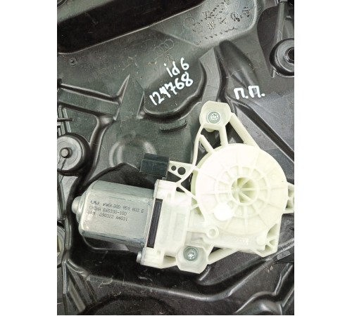 Стеклоподъемник передний правый