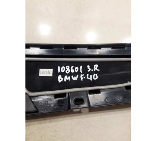 Молдинг двери(задний правый)