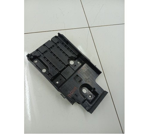 Площадка под АКБ аккумулятор