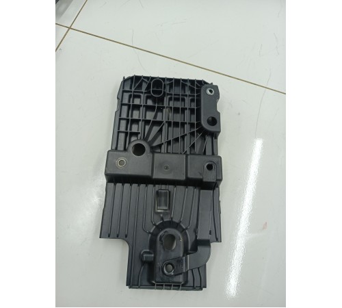 Площадка под АКБ аккумулятор