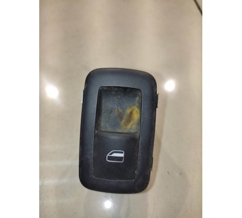 Кнопка стеклоподъемника (задняя, левая)