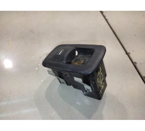 Кнопка стеклоподъемника (задняя, левая)