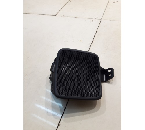 решетка динамика(задняя левая)