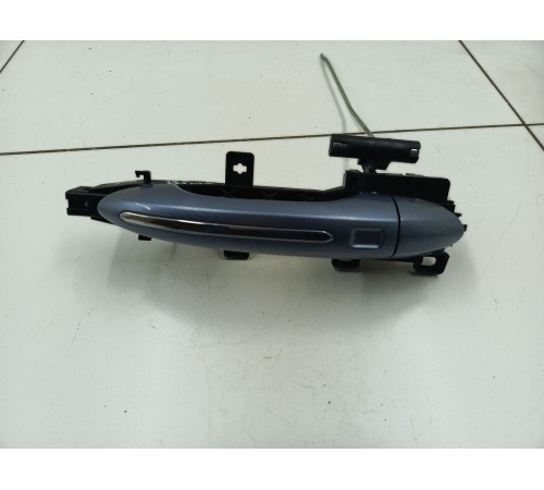 Ручка двери передняя левая