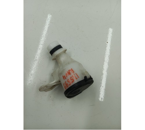 Горловина бачка омывающей жидкости