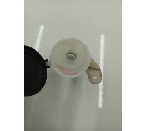 Горловина бачка омывающей жидкости