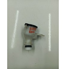 Горловина бачка омывающей жидкости