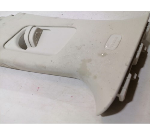 Обшивка центральной стойки левая верхняя