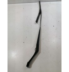 Поводок стеклоочистителя правый