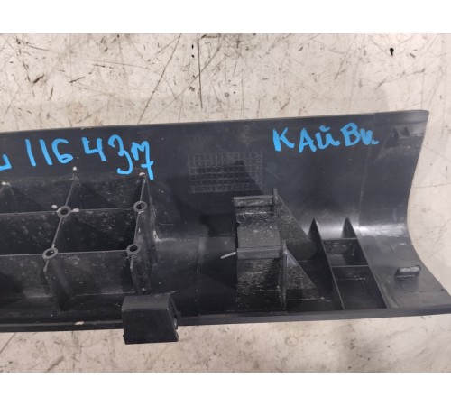 Накладка порога левая