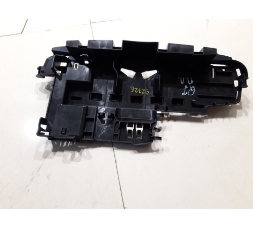 Накладка сиденья (передняя левая)