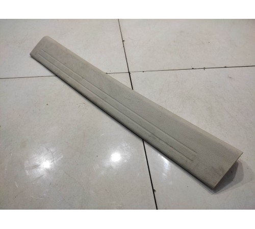 Накладка порога (передняя, левая)