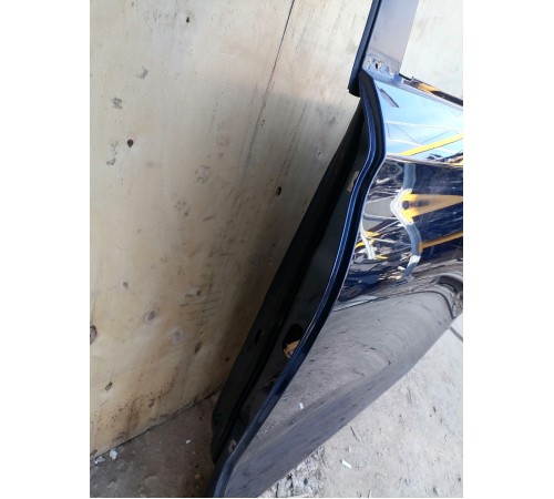 Дверь задняя левая