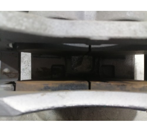 Суппорт передний левый