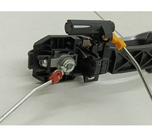 Ручка двери передняя левая (наружная)