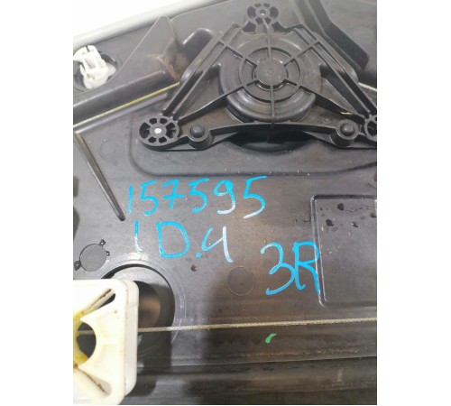 Стеклоподьемник задний правый с моторчиком