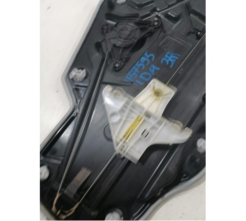 Стеклоподьемник задний правый с моторчиком