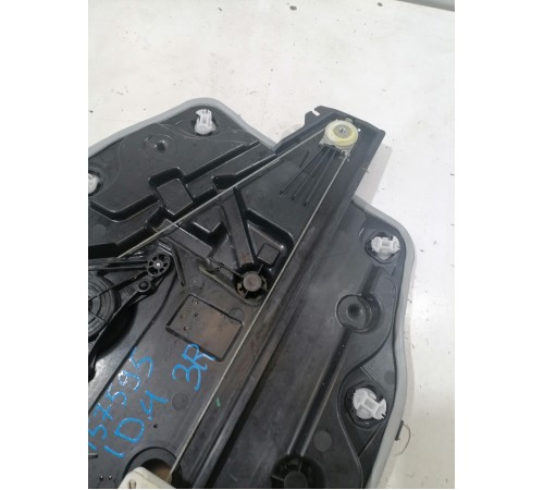 Стеклоподьемник задний правый с моторчиком