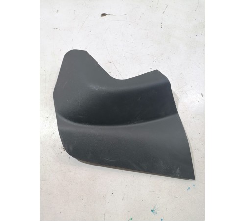 Накладка фонаря задняя правая