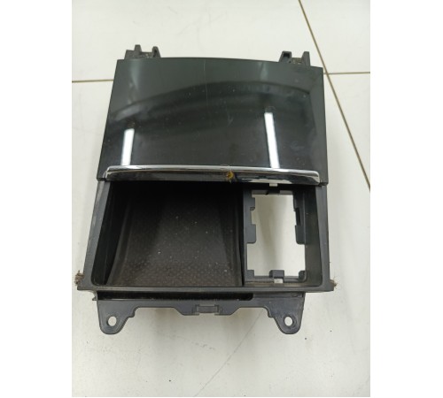 Бардачок центральной консоли малый