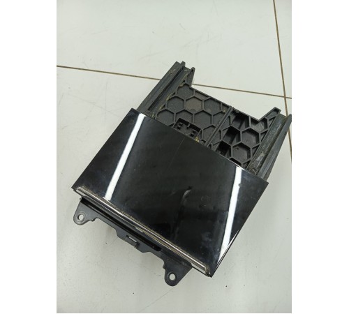 Бардачок центральной консоли малый