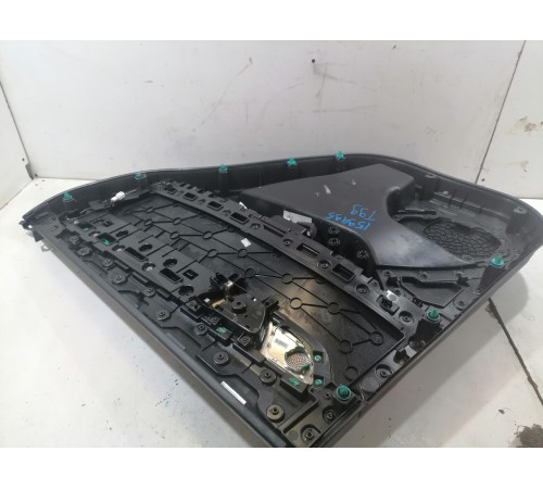 Обшивка двери задняя левая