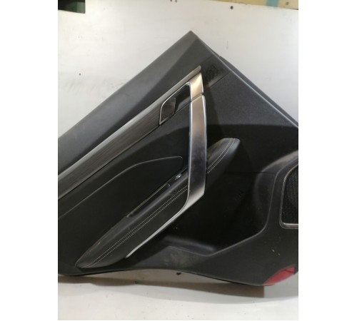 Обшивка двери задняя левая